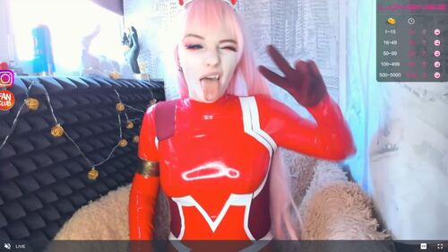 Chaturbate offers cosplay chats with HD quality up to 4K